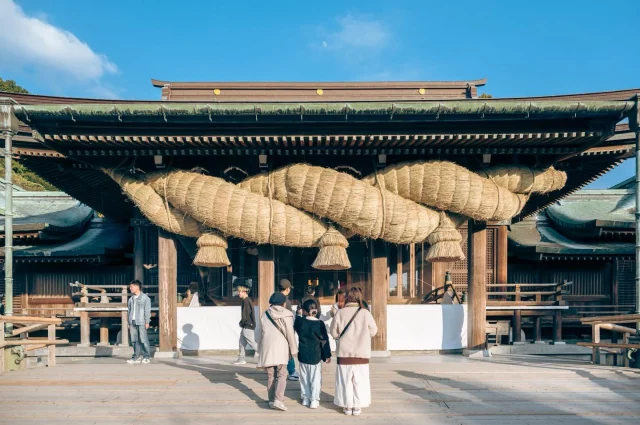 宮地嶽神社！
這裡有一條光之道還有很大的注連繩

#宮地嶽神社 #日本 #福岡 #japan #japantravelphoto